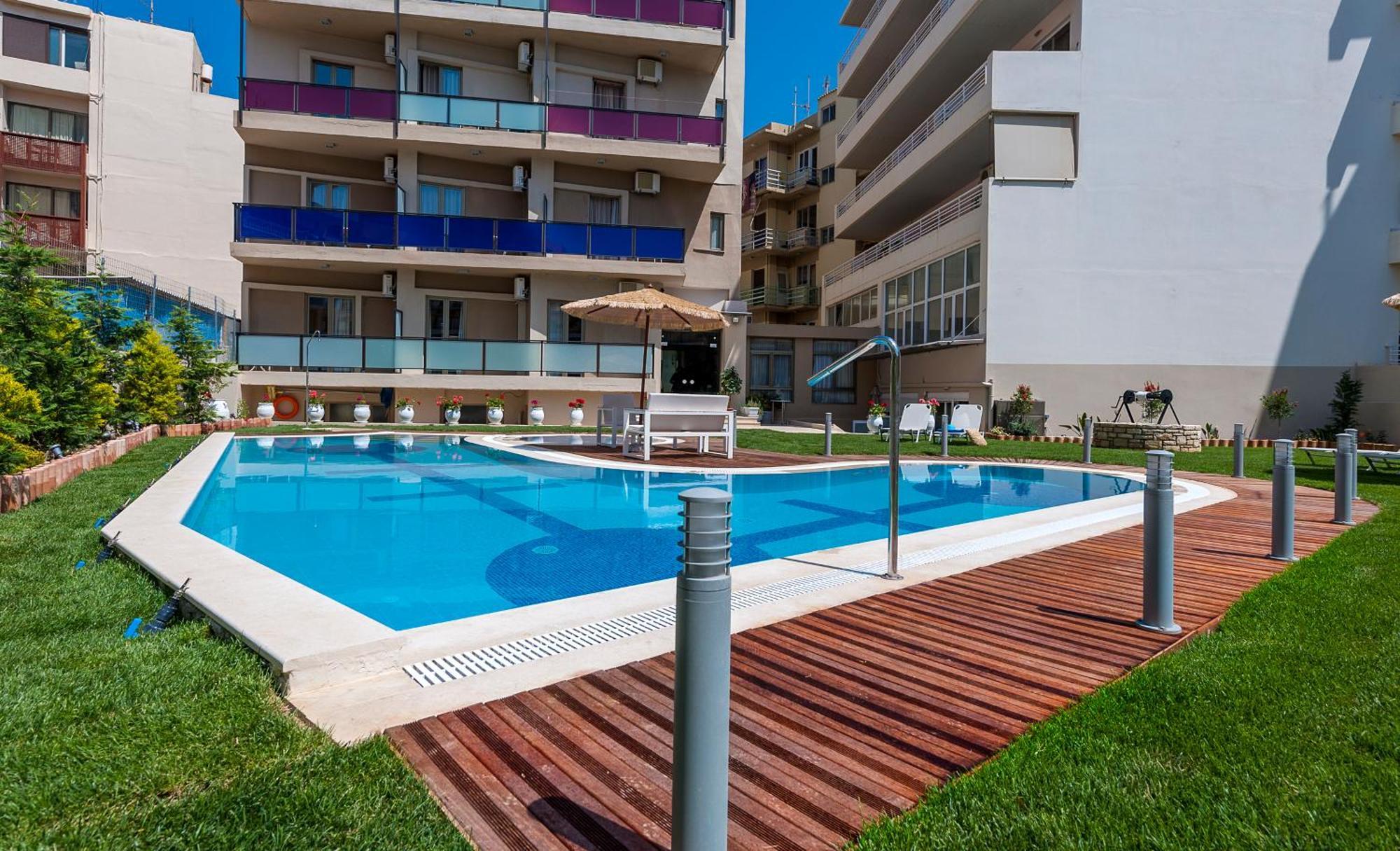 Leonidas Hotel & Apartments Réthymnon Extérieur photo